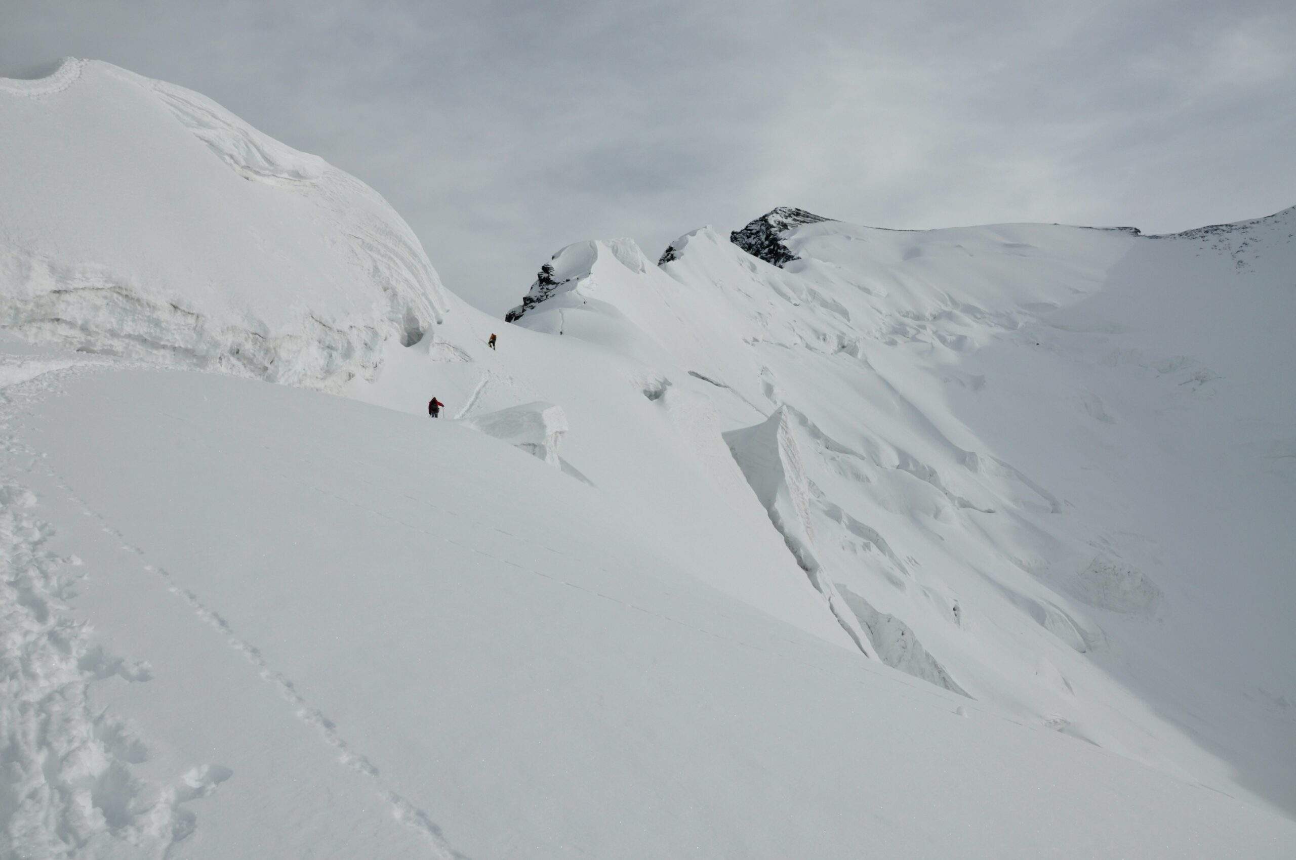 avalanche safety training in mountains