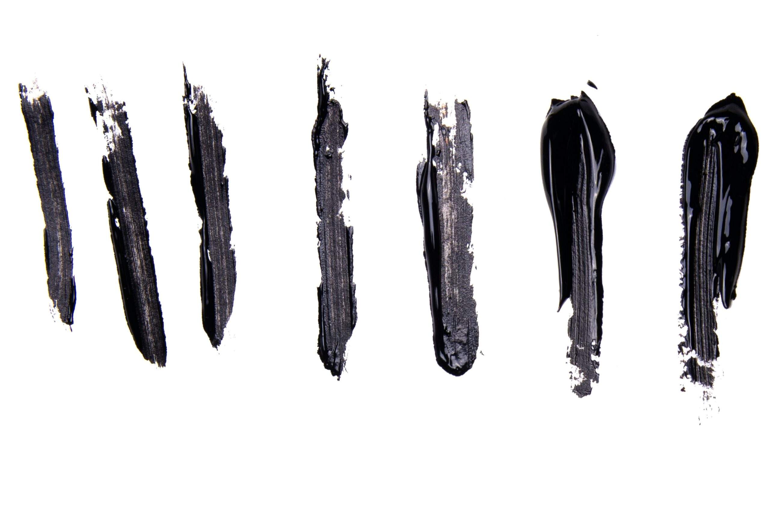 Comparison chart showing different types of snowshoes suited for various terrains and depths